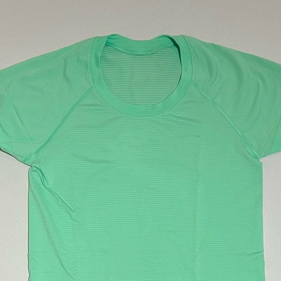 🔥🔥LULULEMON🔥🔥Swiftly Tech 2.0 Short Sleeve Top Woman 6 Pistachio Green - Picture 9 of 9